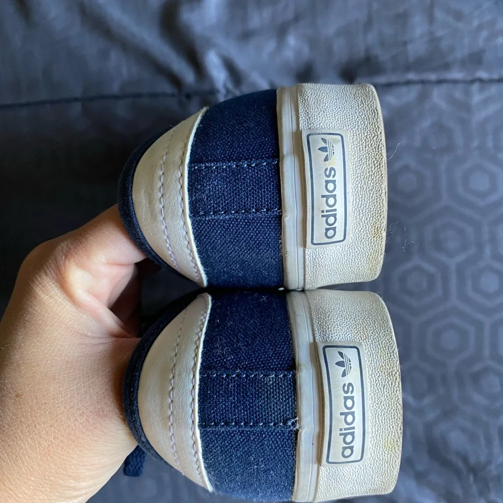Adidas 3y kids shoes
